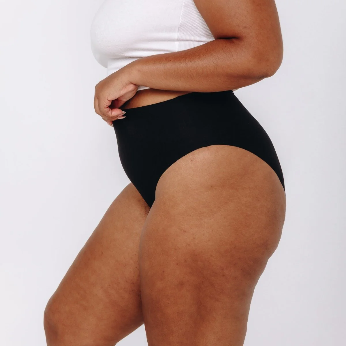 High-Rise Bikini - Seamless Cotton - Black - Image 8