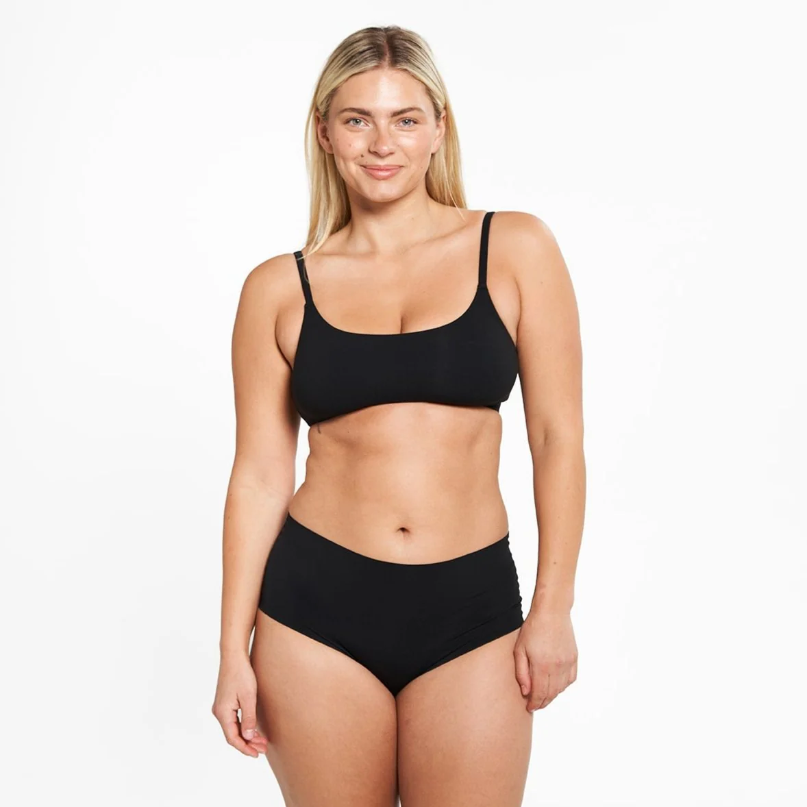High-Rise Cheeky - Seamless Ultrasmooth 2.0 - Black - Image 3