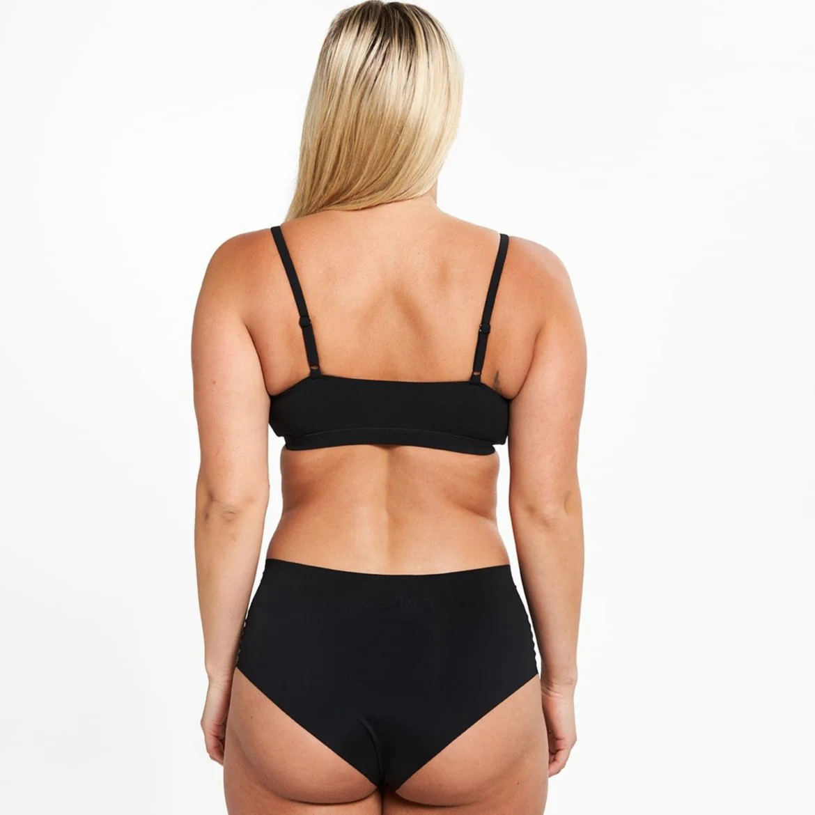 High-Rise Cheeky - Seamless Ultrasmooth 2.0 - Black - Image 4